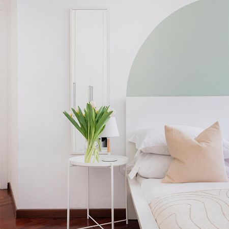 Stylish And Cozy Apt Close To Naviglio Milan Bagian luar foto