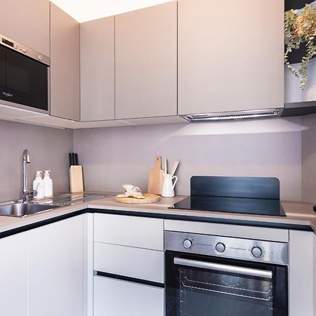 Stylish And Cozy Apt Close To Naviglio Milan Bagian luar foto